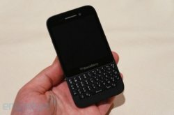 Официально представлен BlackBerry Q5
