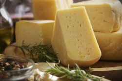 «Милкиленд» начнет импорт польского сыра